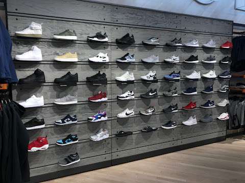 nike store guildford